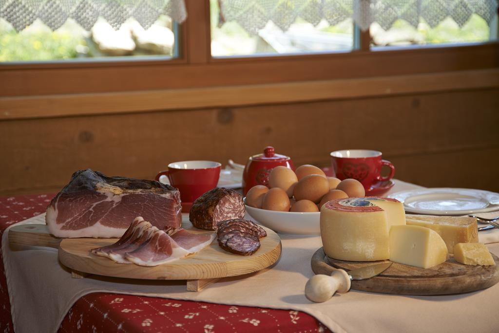 B&B La Casa Del Sole San Michele allʼAdige Exteriör bild